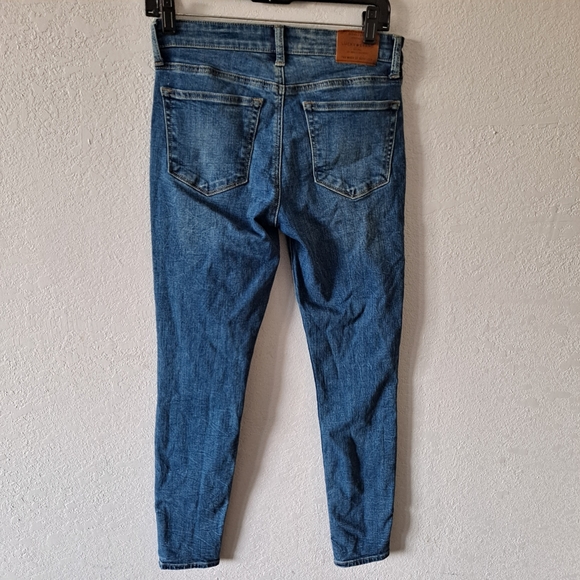 Lucky Brand Skinny Jeans - Picture 5 of 7